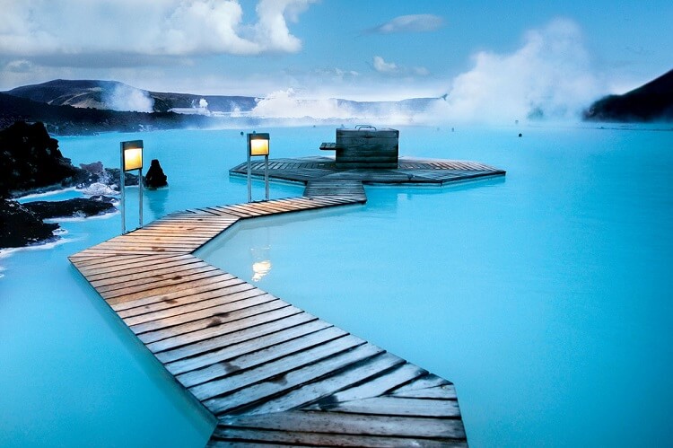 blue_lagoon_iceland.jpg
