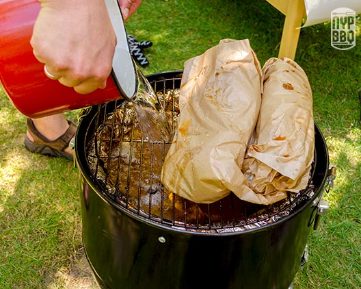 Beef_ribs_BBQ_08.jpg