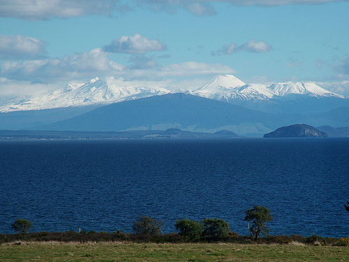 lake-taupo_544_jpg_motuapa.jpg