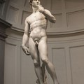 Megmutatta Michelangelo „pornográf” Dávid szobrát a hatodikosoknak: kirúgták