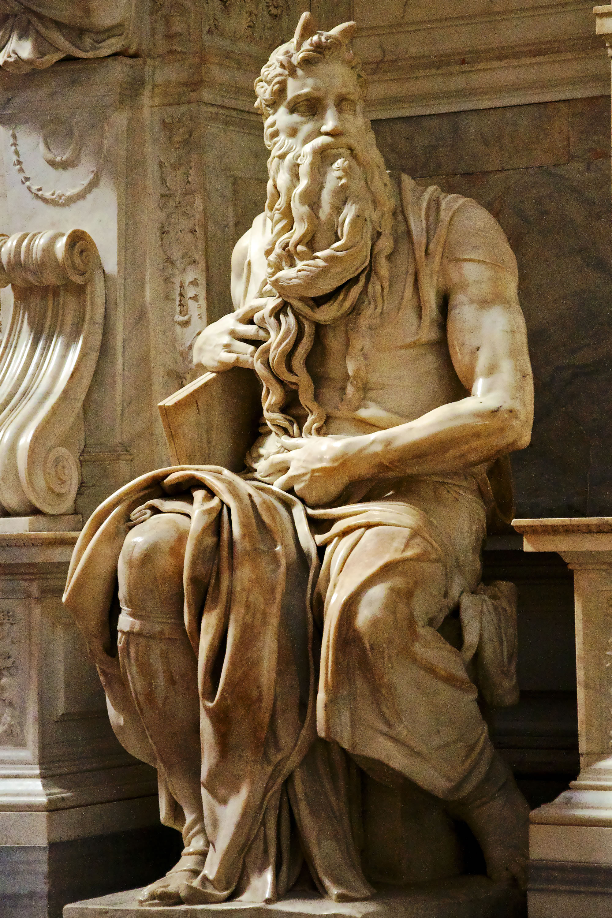 09_michelangelo_buonarroti_moses.jpg