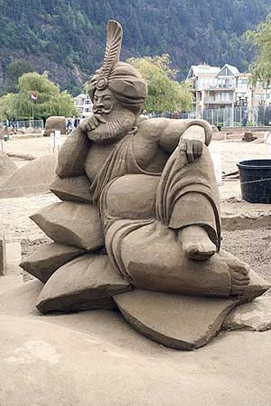 20-Wonderful-Art-World-Of-Sand-Sculpting-15.jpg