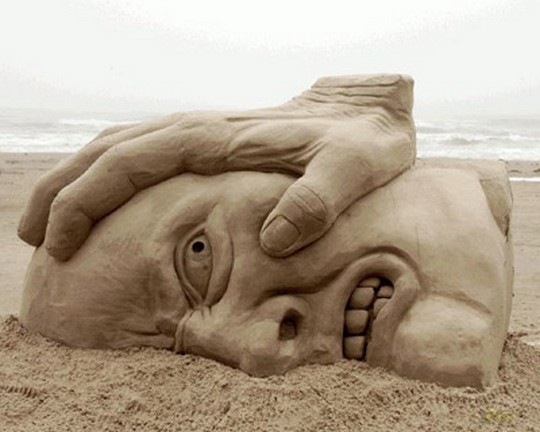 20-Wonderful-Art-World-Of-Sand-Sculpting-18.jpg