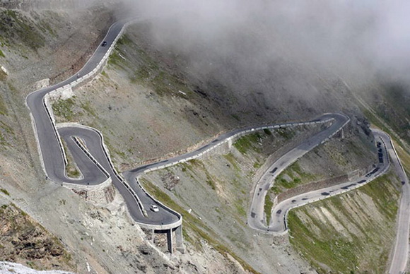 Stelvio-Pass-3.jpg