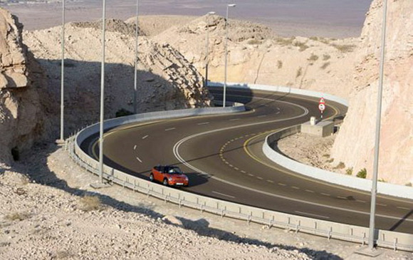 The-Jebel-Hafeet-Mountain-Road-3.jpg