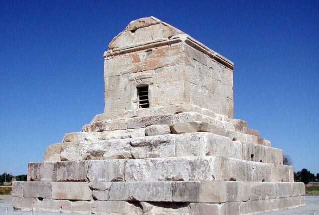 Tomb-of-Cyrus-the-great.jpg