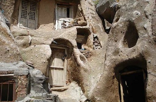 troglodyte-village-kandovan-iran+13384054917-tpfil02aw-30425.jpg