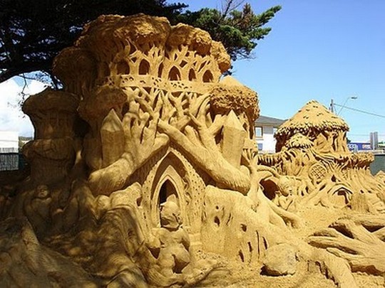 20-Wonderful-Art-World-Of-Sand-Sculpting-02.jpg