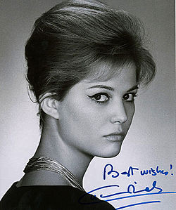 250px-Claudia_Cardinale-signed.jpg