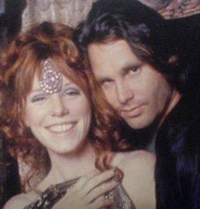 Jim_Morrison_and_Pamela_Courson.jpg