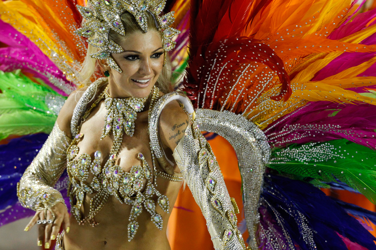 szambavaros-legnagyobb-unnepe-rioi-karneval-2013-34134.jpg