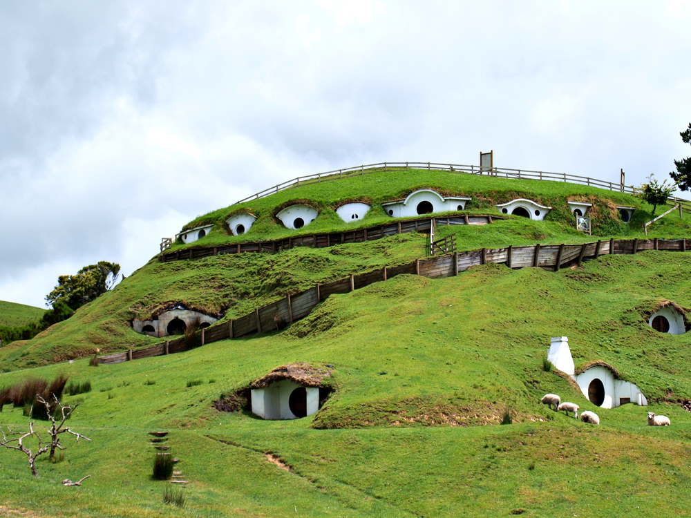 Hobbiton-Matamata-NewZealand-hobbit-house.jpg