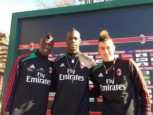 balotelli niang fáraó milan.jpg