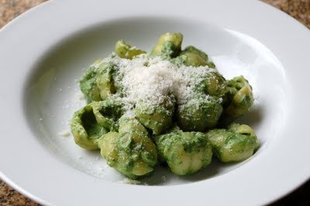 Gnocchi tészta ricottás spenótpürével