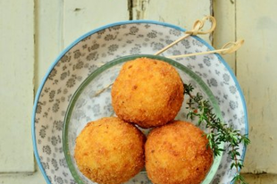 Arancini di riso allo zafferano - Sáfrányos sült rizsgolyók