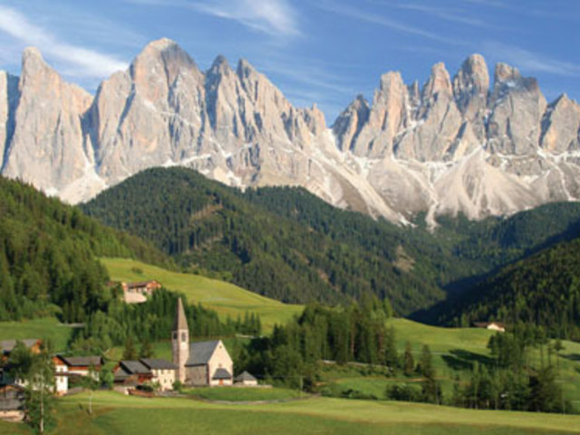Kihagyhatatlan látnivalók a Dolomitokban