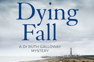 Elly Griffiths: Dying Fall