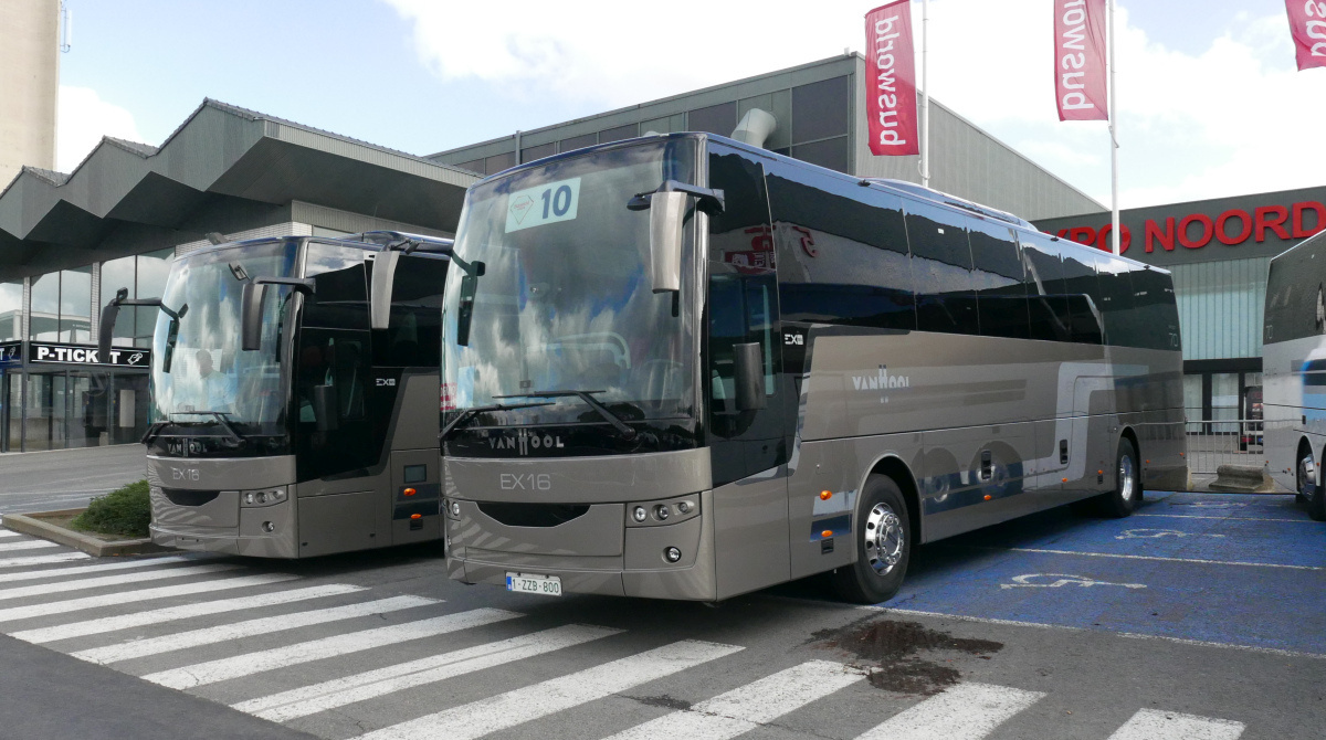 Van Hool EX