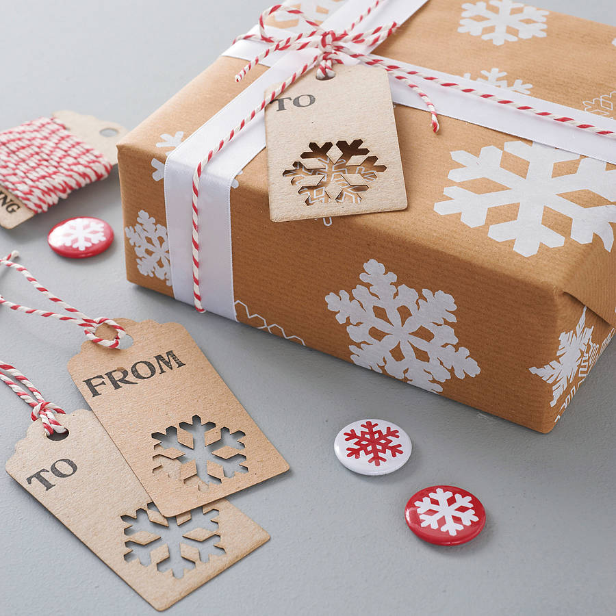 original_recycled-snowflakes-christmas-gift-wrap-set.jpg