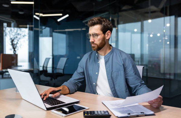 Könyvelési kalkulátor: Tervezd meg a vállalkozásod pénzügyeit egyszerűen!