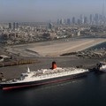 Luxus óceánjárók Dubajban luxus szállodákká válnak!