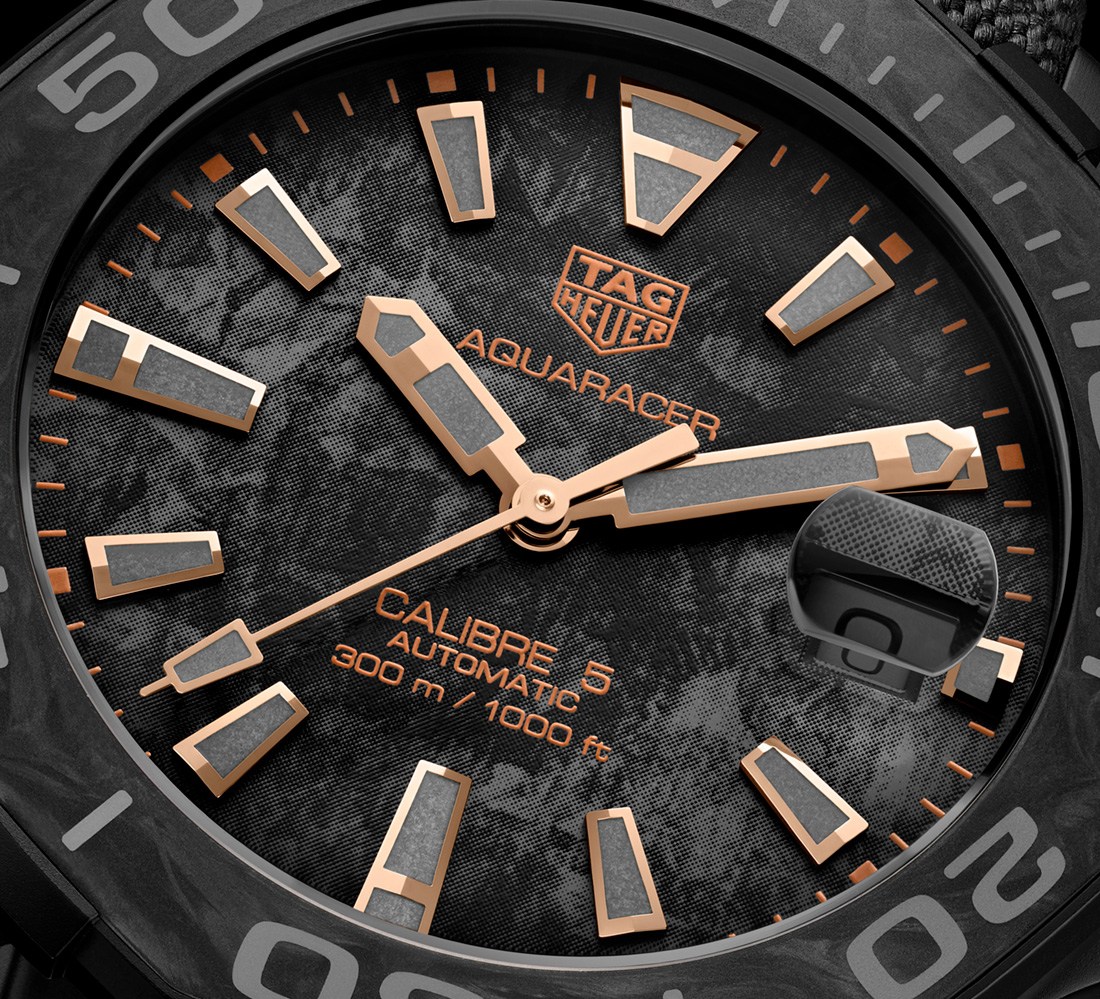 tag-heuer-aquaracer-carbon-4.jpg