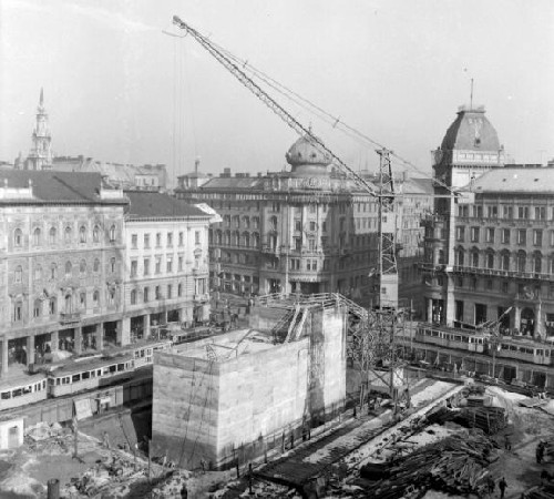 KÉP4 fortepan 1965 Blaha Lujza tér metró építkezés.jpg