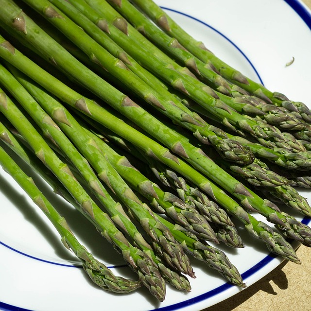asparagus-761948_640.jpg