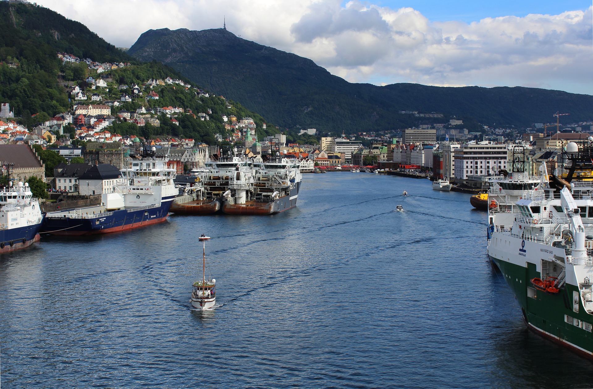 bergen-1521301_1920.jpg