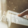 Miért a "Love", "Liebe" és "Love" a - לב - oroszlán - "szív" szóból képződik és nem a - אהבה - ahava - "szerelem" szóból?