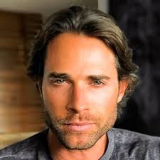 Sebastian Rulli Statistics on Twitter followers | Socialbakers