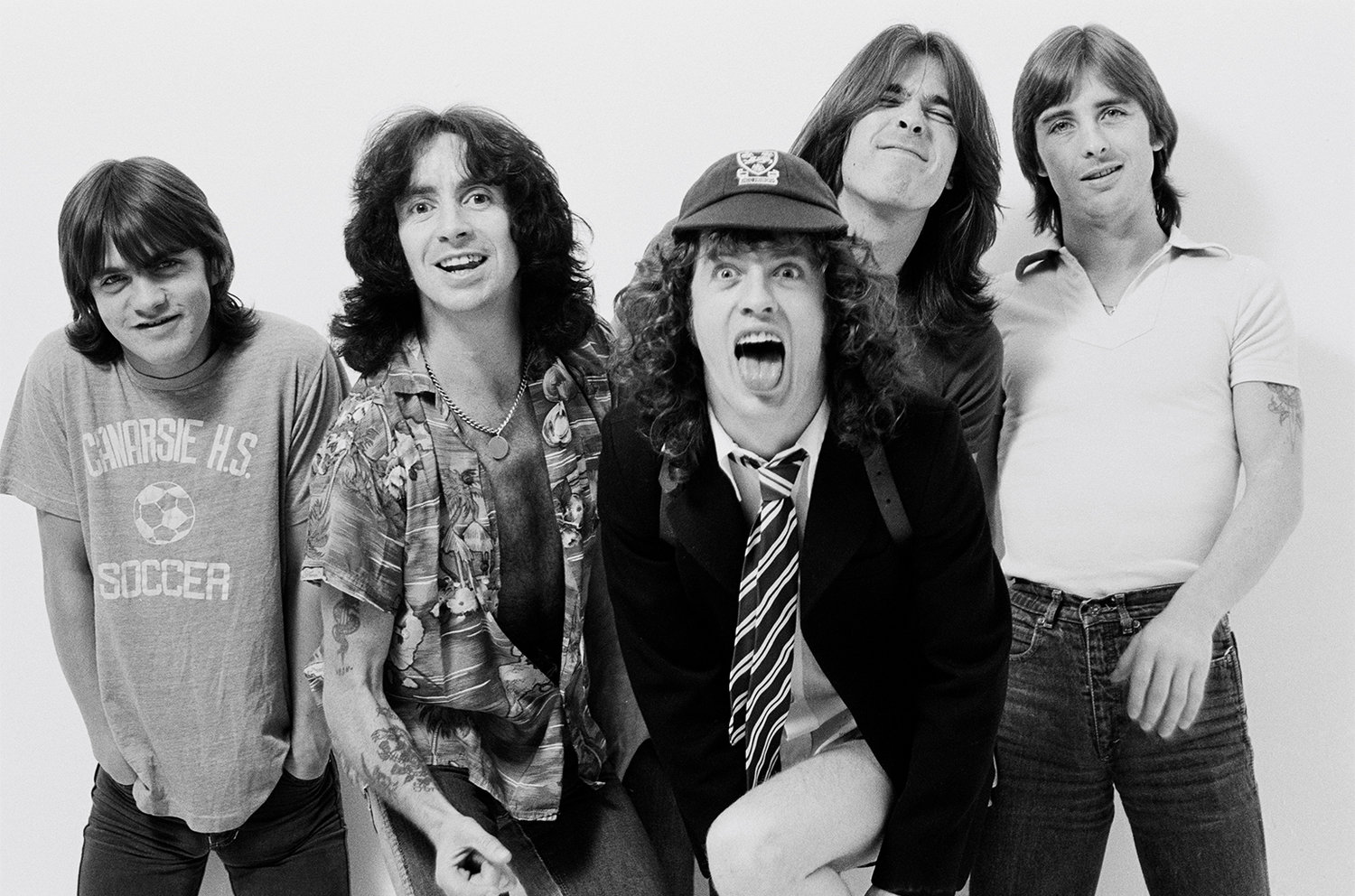 01-malcolm-young-acdc-billboard-1548.jpg