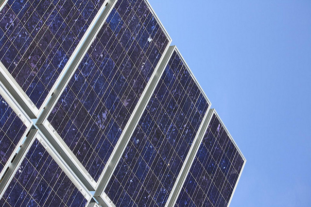 Lerakták az ország egyik legnagyobb naperőművének alapkövét Pakson