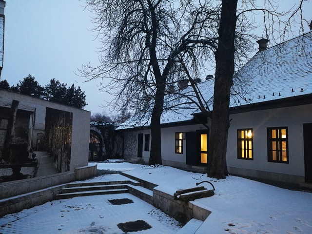 Új év, hagyomány szerint