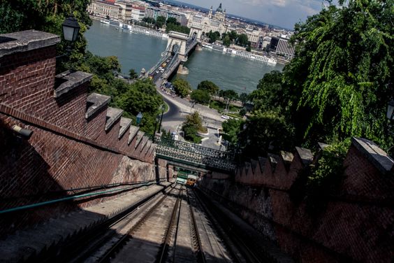 Kiszorul a bűn a Budai Várból