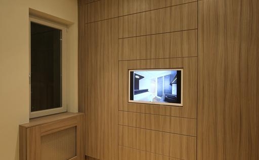 Japán minigarzonokat idéző ultramodern budai lakás