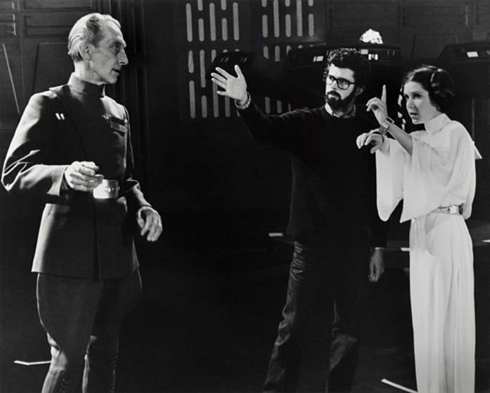 Peter Cushinggal és George Lucas rendezővel az első Csillagok háborúja forgatásán (fotó: Lucasfilm)