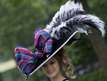 kalap-ozmonda-ascot 2013-mimi.jpg