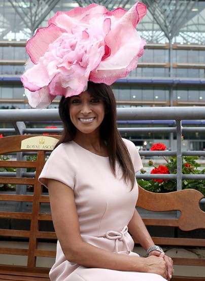 kalap-ozmonda-ascot 2013-pinky.jpg