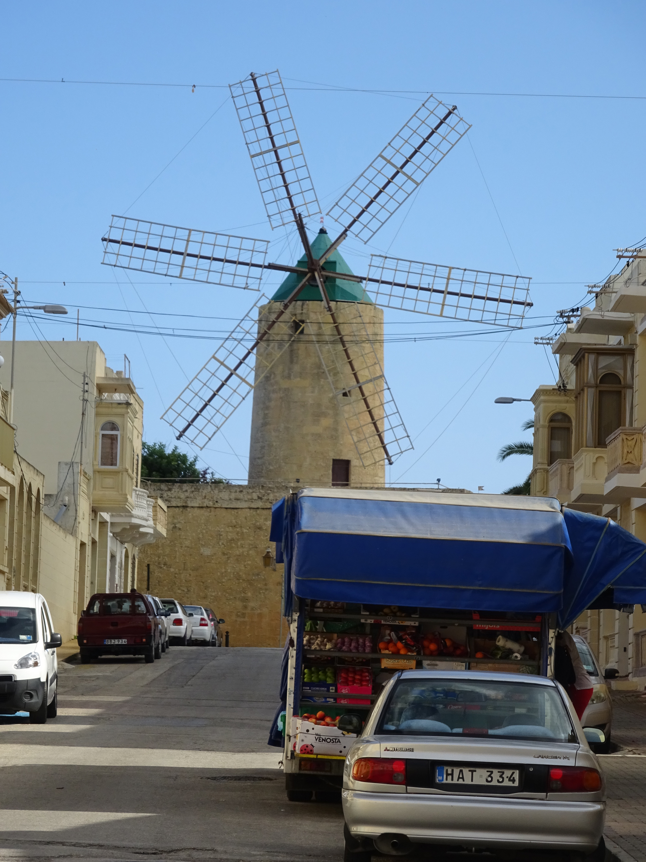 maltrip_d02s06_ta_kola_windmill_017.jpg