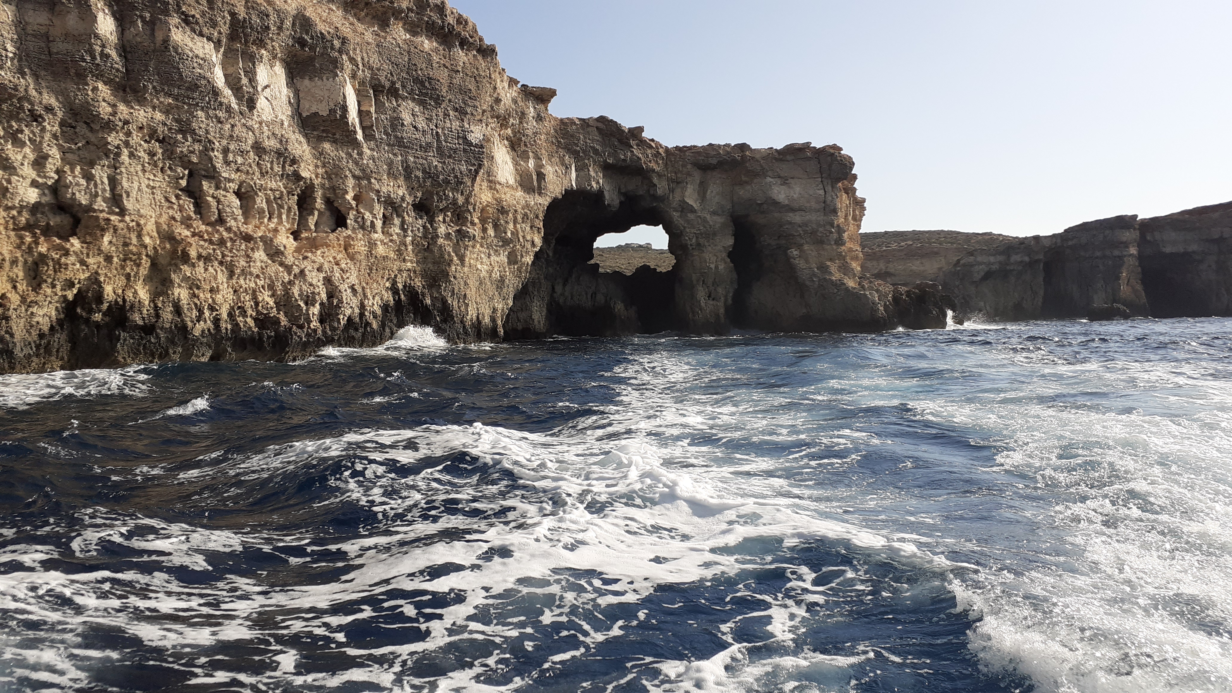 maltrip_d04s02_comino_ferry_046.jpg