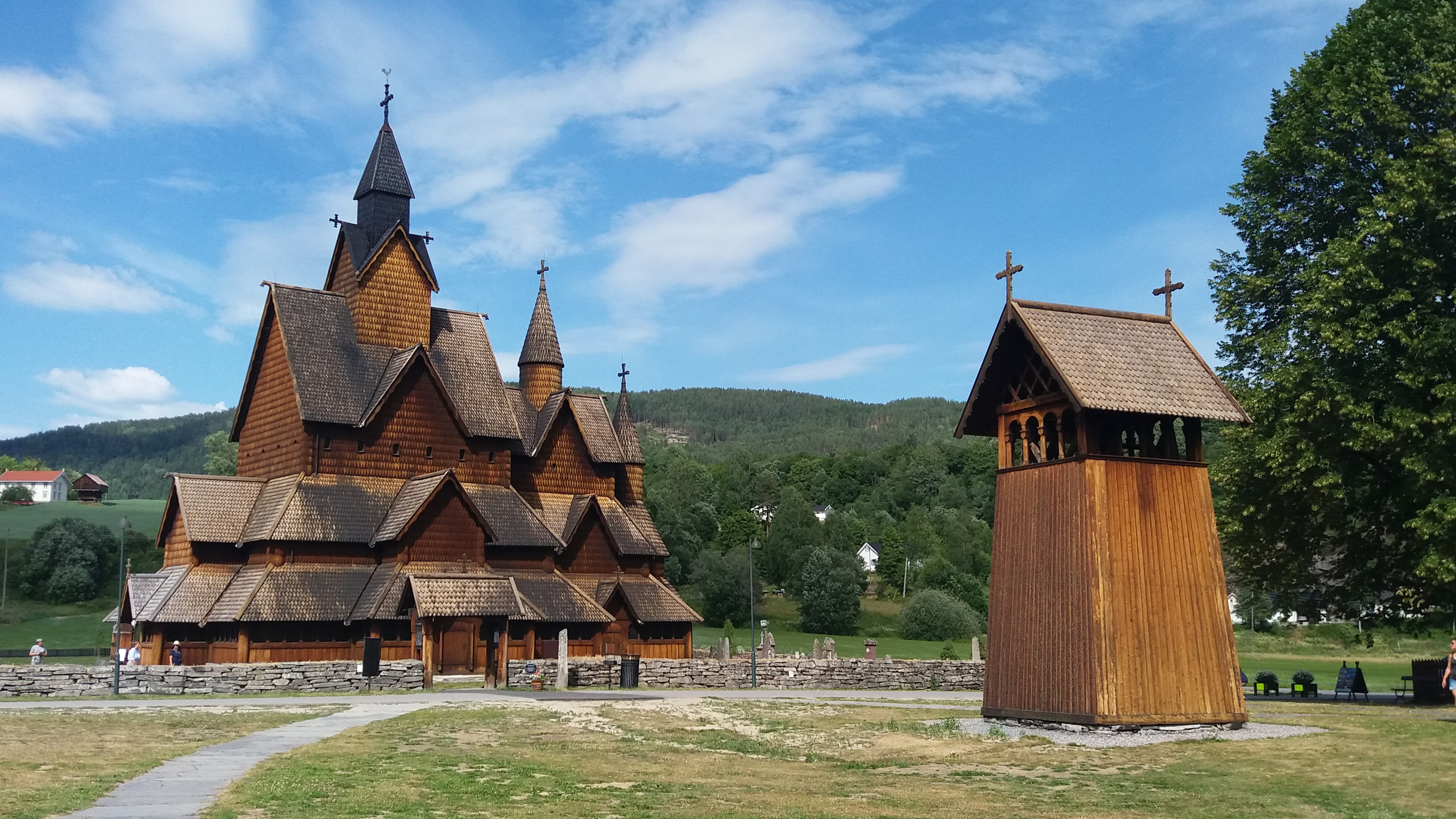 blog_d13s02_heddal_stave_church_035.jpg