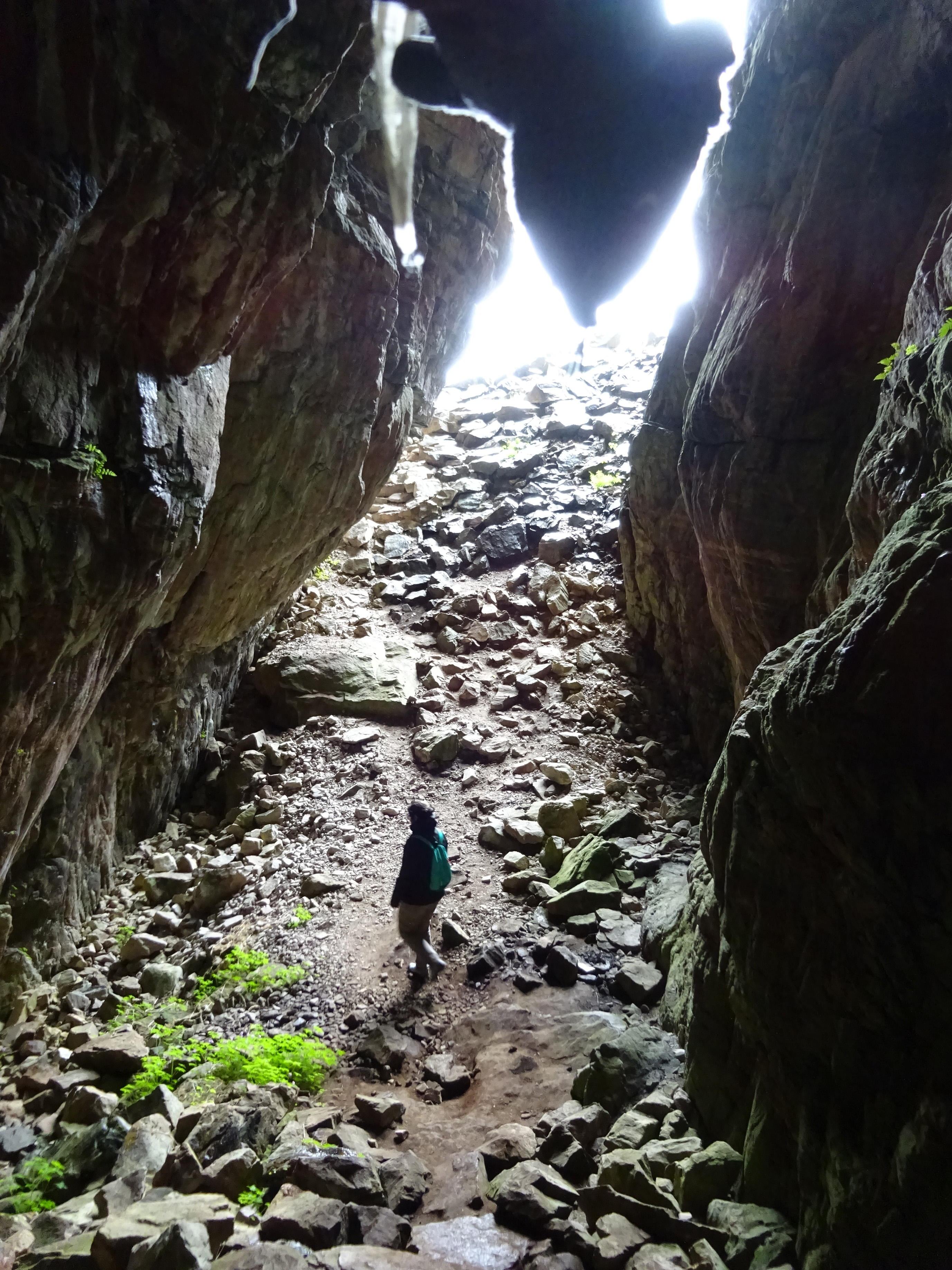 blog_d09s05_bremsnes_cave_029.jpg