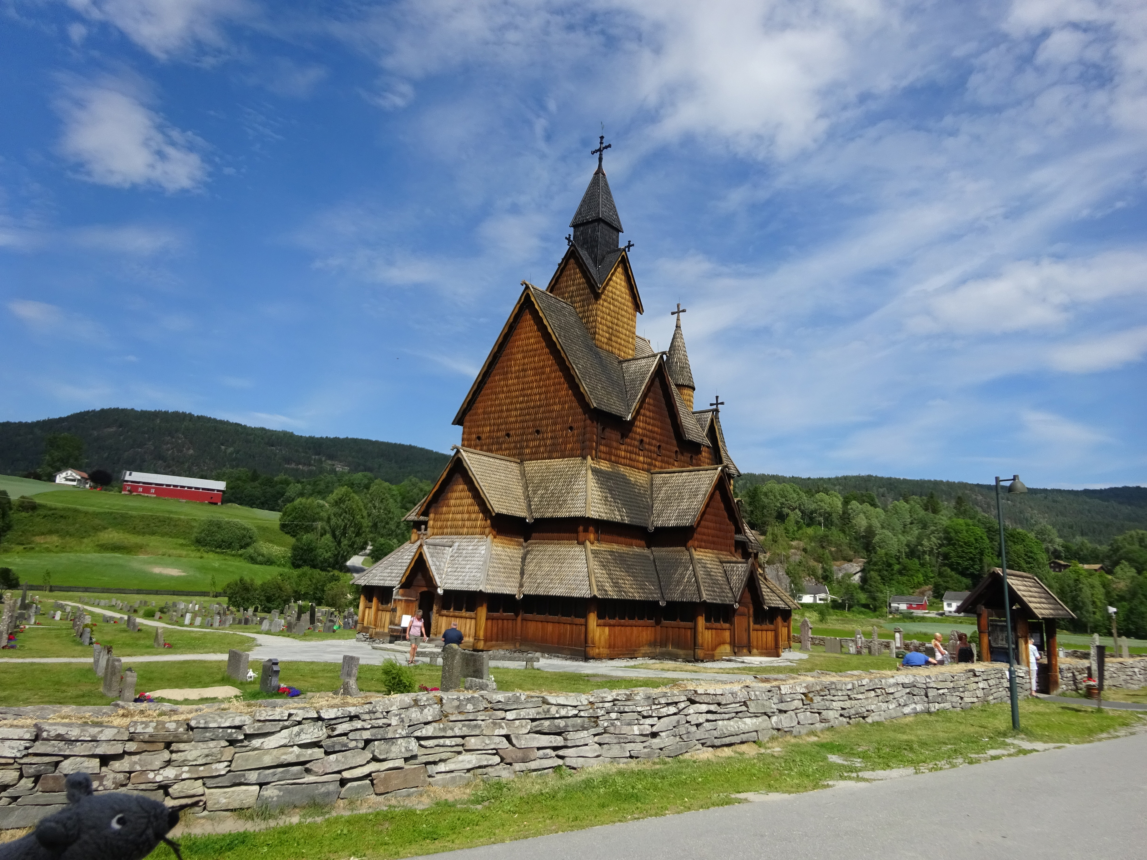 blog_d13s02_heddal_stave_church_001.jpg