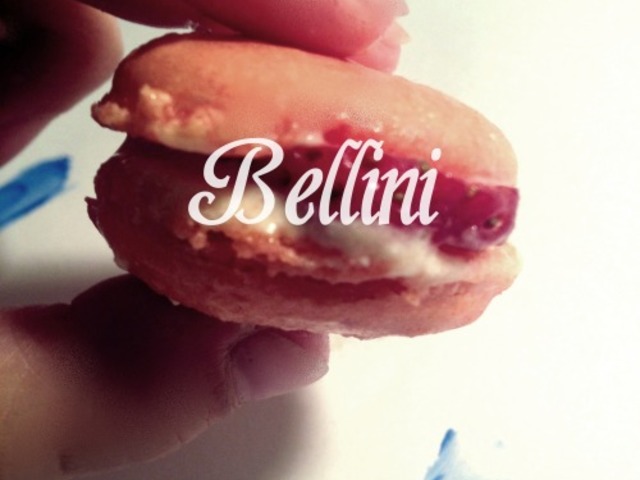 Bellini a pezsgőkrémes epres macaron