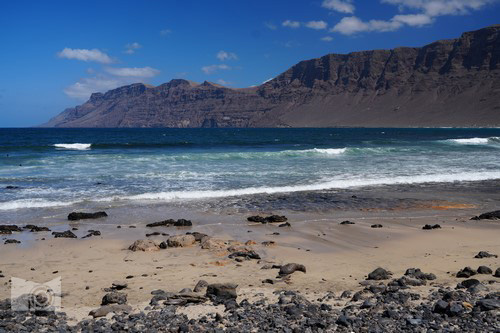 famara_beach_12.JPG