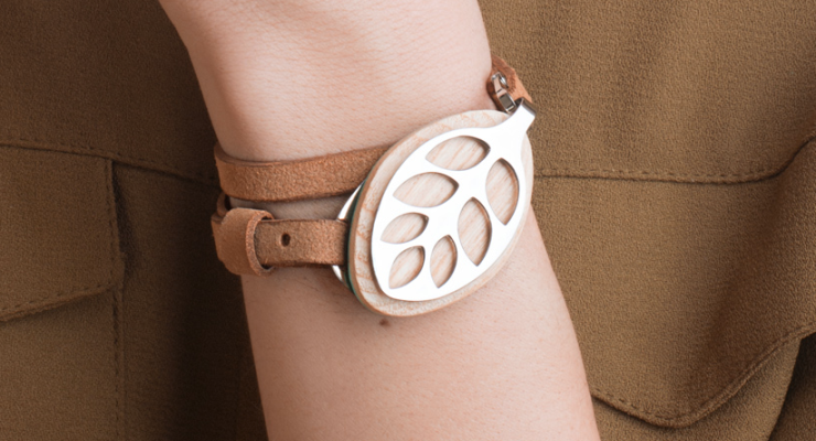 476554-bellabeat-leaf-activity-tracker-worn-as-bracelet.png