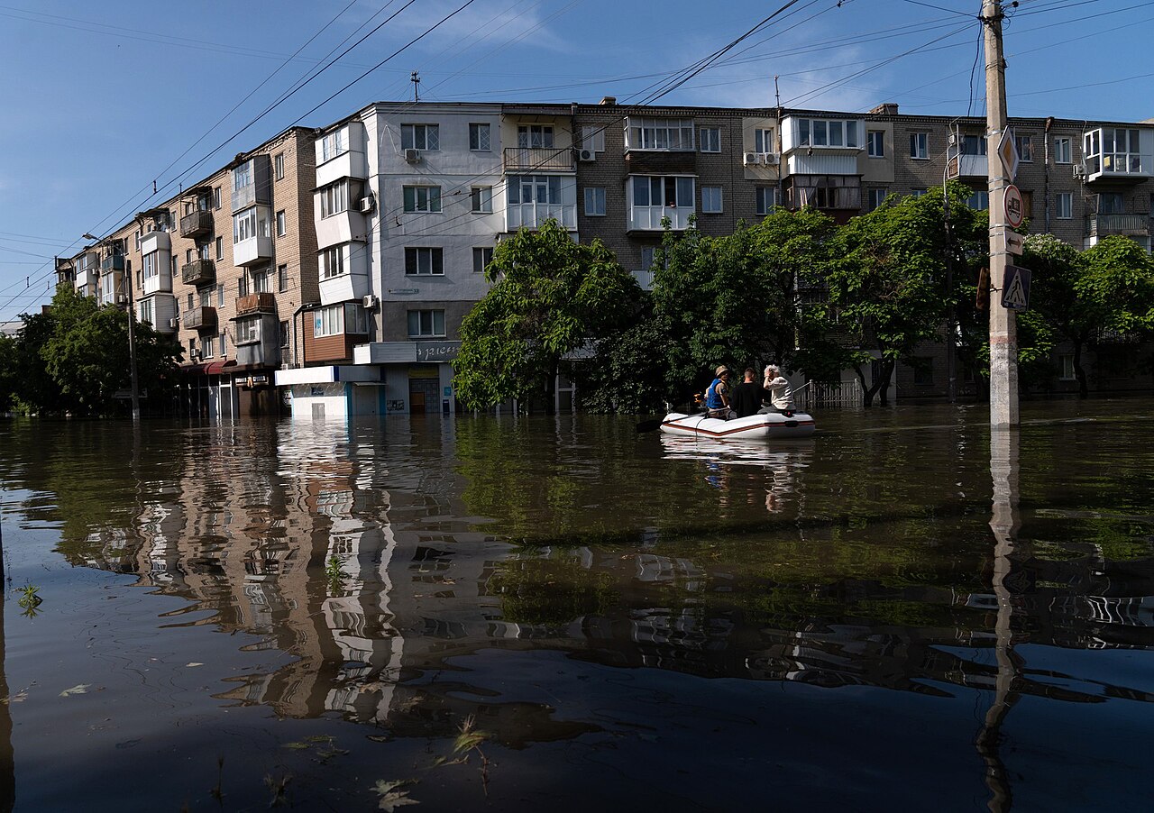 kherson_after_the_destruction_of_kakhovka_hydroelectric_power_plant_2023-06-07_01.jpg