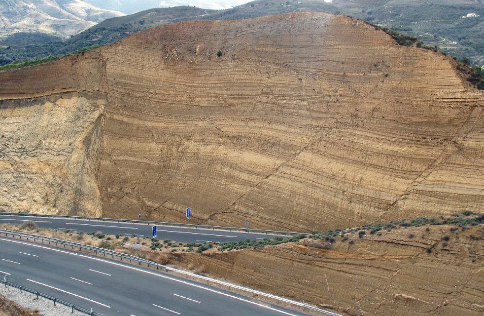 normal fault.jpg