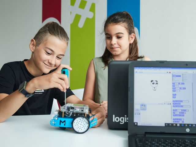 Tiltás helyett ösztönözzük a gyereket kreatív digitális alkotásra!   